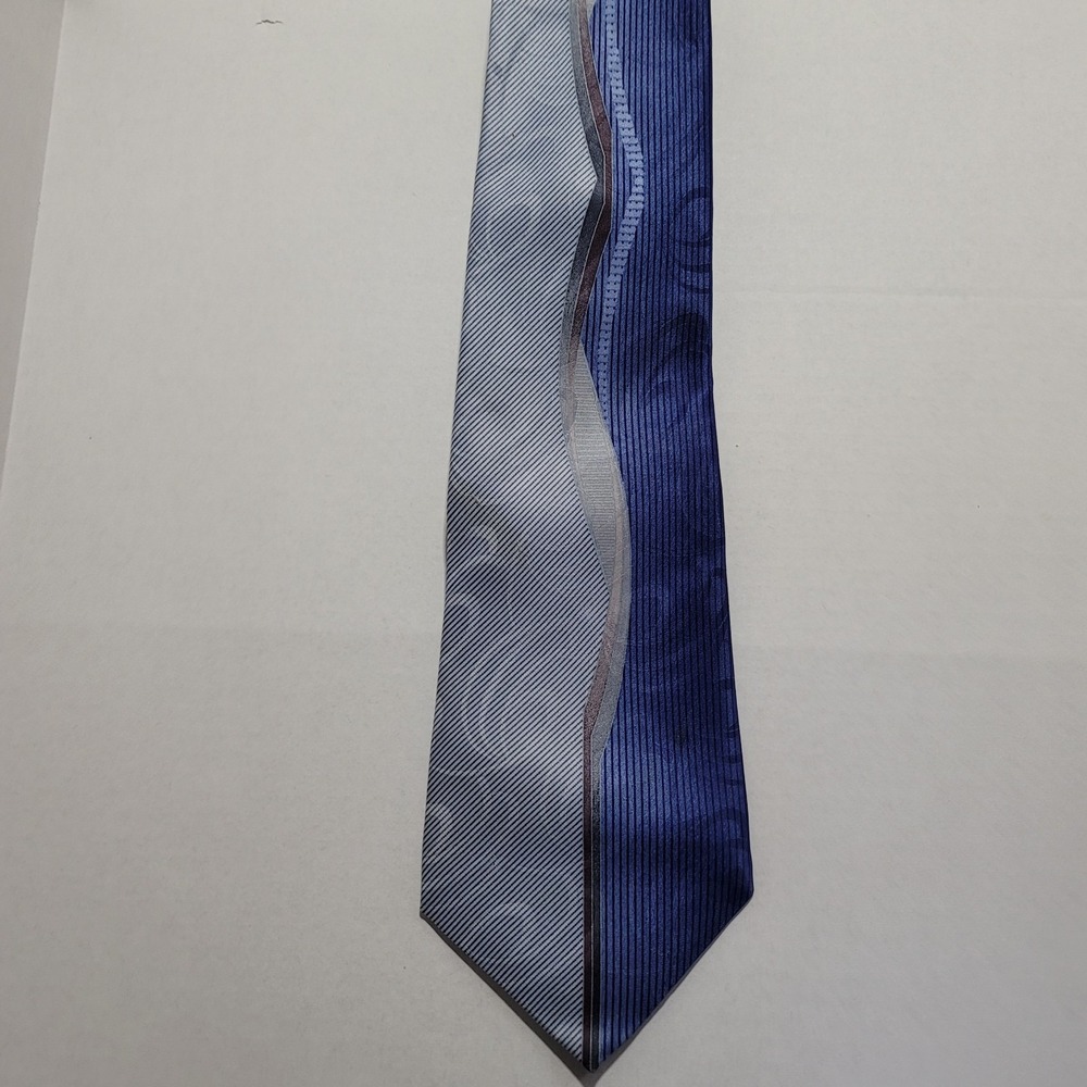 Rudee Ricco Men's Tie 100% Polyester Italian Blue Silver Striped Swirls
